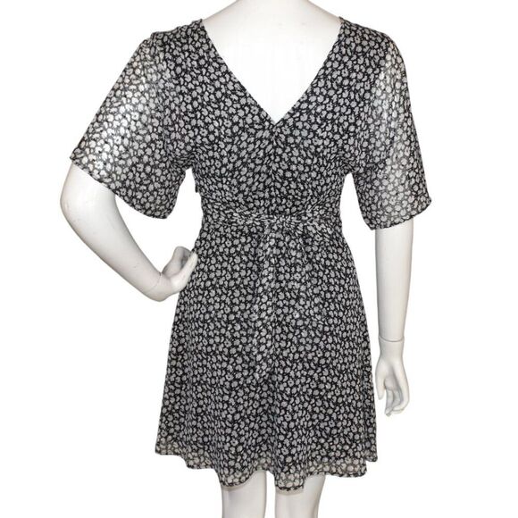 ALL SAINTS Mini Dress, 4, Black/White, Split Flutter Sleeve, V-neck, Sash/Belt - Picture 5 of 15